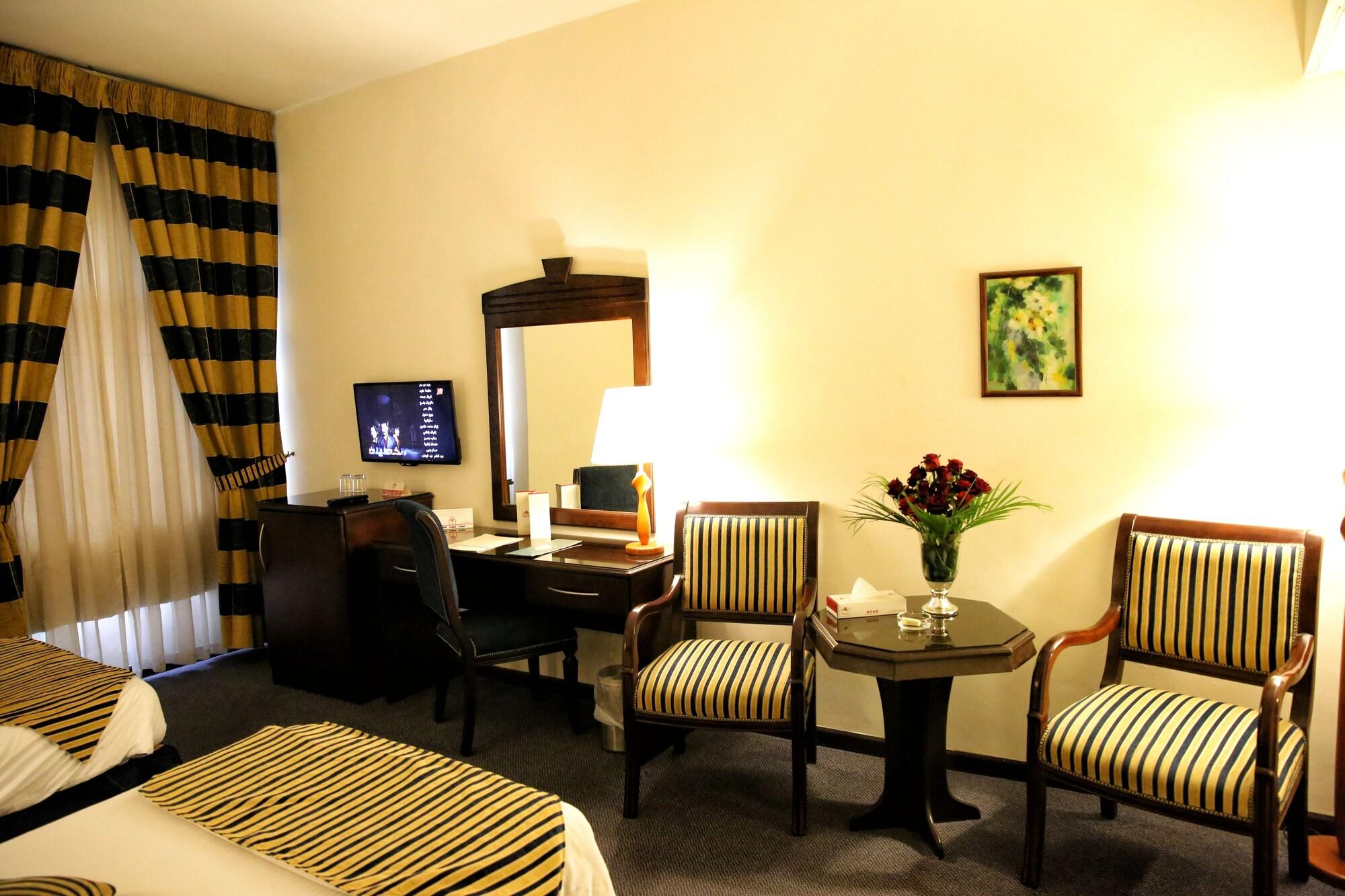 Al Fanar Palace Hotel And Suites Amman Ngoại thất bức ảnh