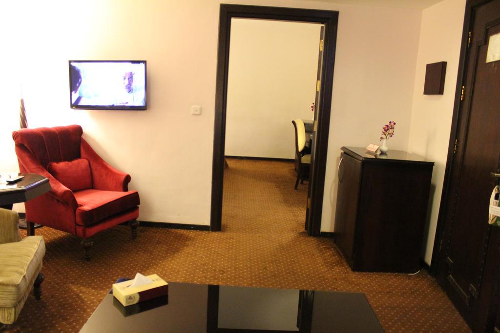 Al Fanar Palace Hotel And Suites Amman Ngoại thất bức ảnh