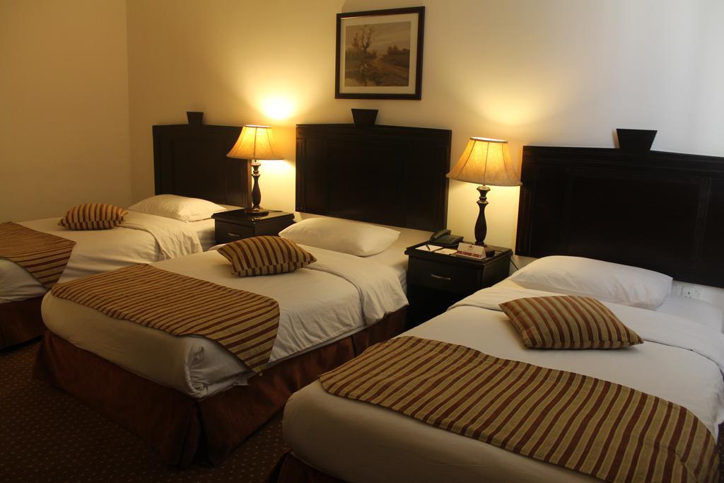 Al Fanar Palace Hotel And Suites Amman Ngoại thất bức ảnh
