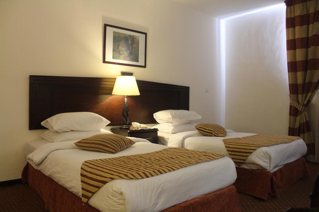 Al Fanar Palace Hotel And Suites Amman Ngoại thất bức ảnh